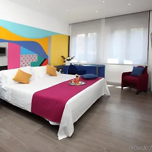https://mediolanum.italymilanhotels.net